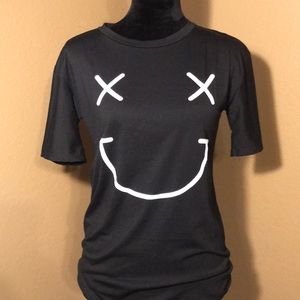 Black smiley face t-shirt